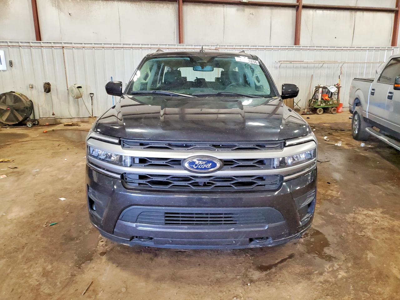 2024 FORD EXPEDITION MAX XLT photo 5