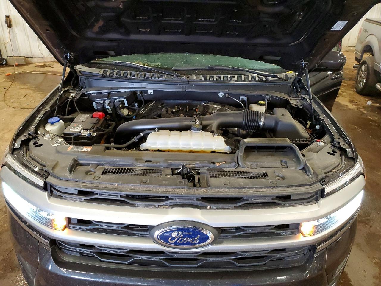 2024 FORD EXPEDITION MAX XLT photo 12