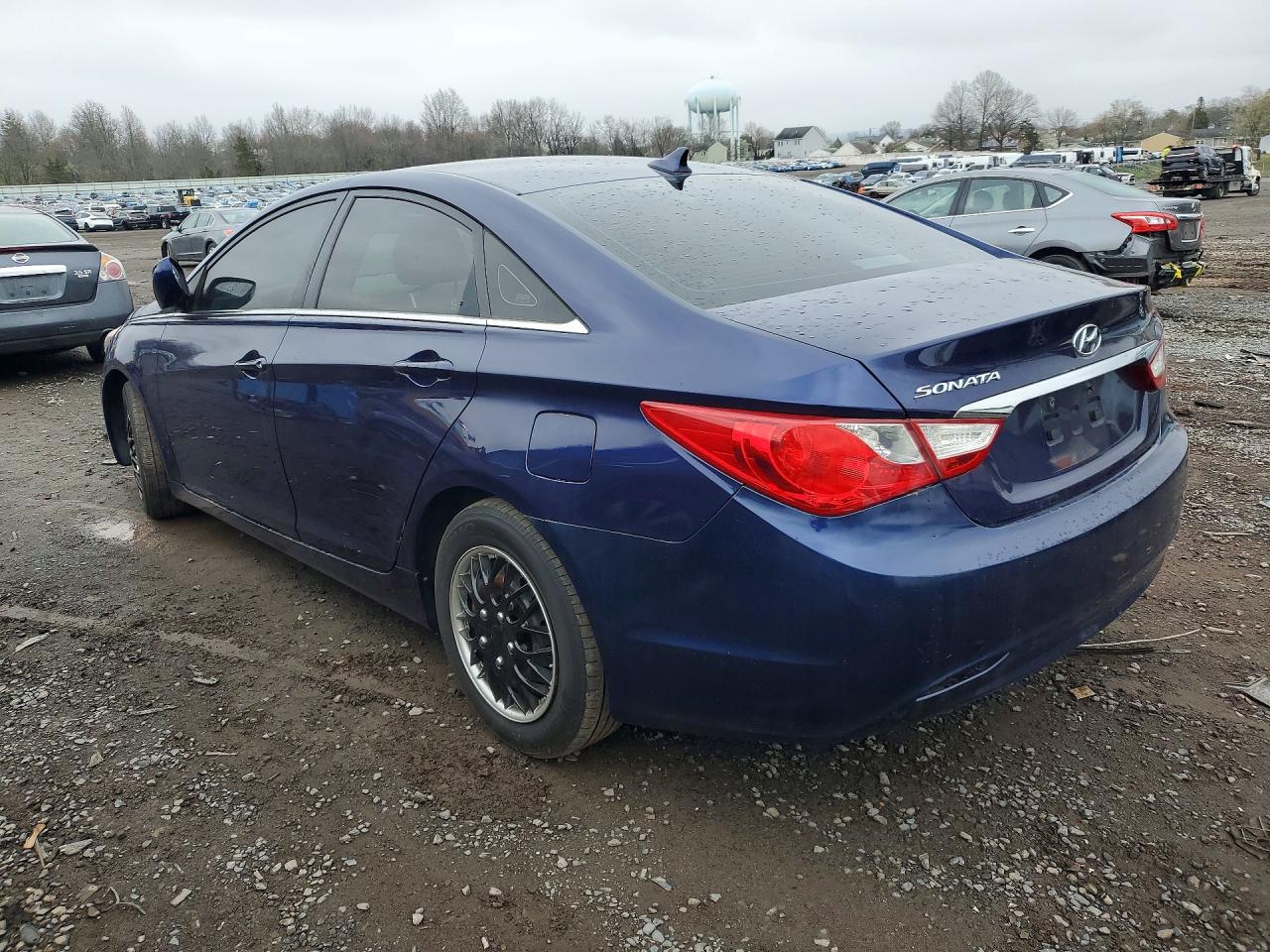 2011 HYUNDAI SONATA photo 4