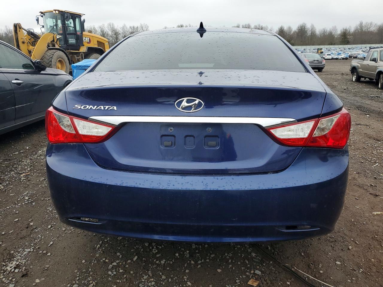 2011 HYUNDAI SONATA photo 16