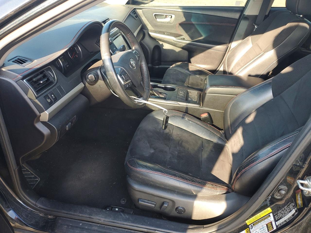 2017 TOYOTA CAMRY XSE V6 photo 19