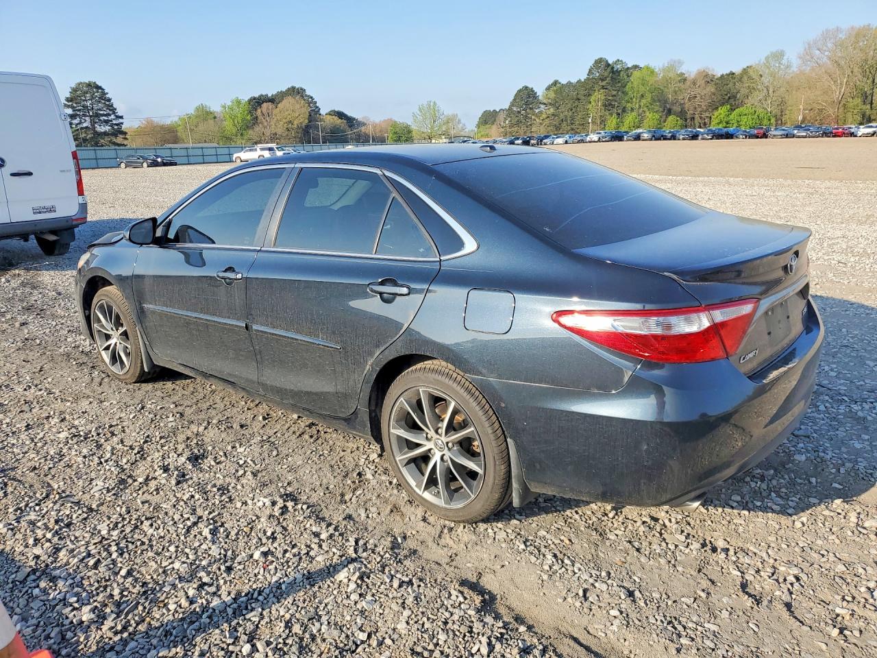 2017 TOYOTA CAMRY XSE V6 photo 4
