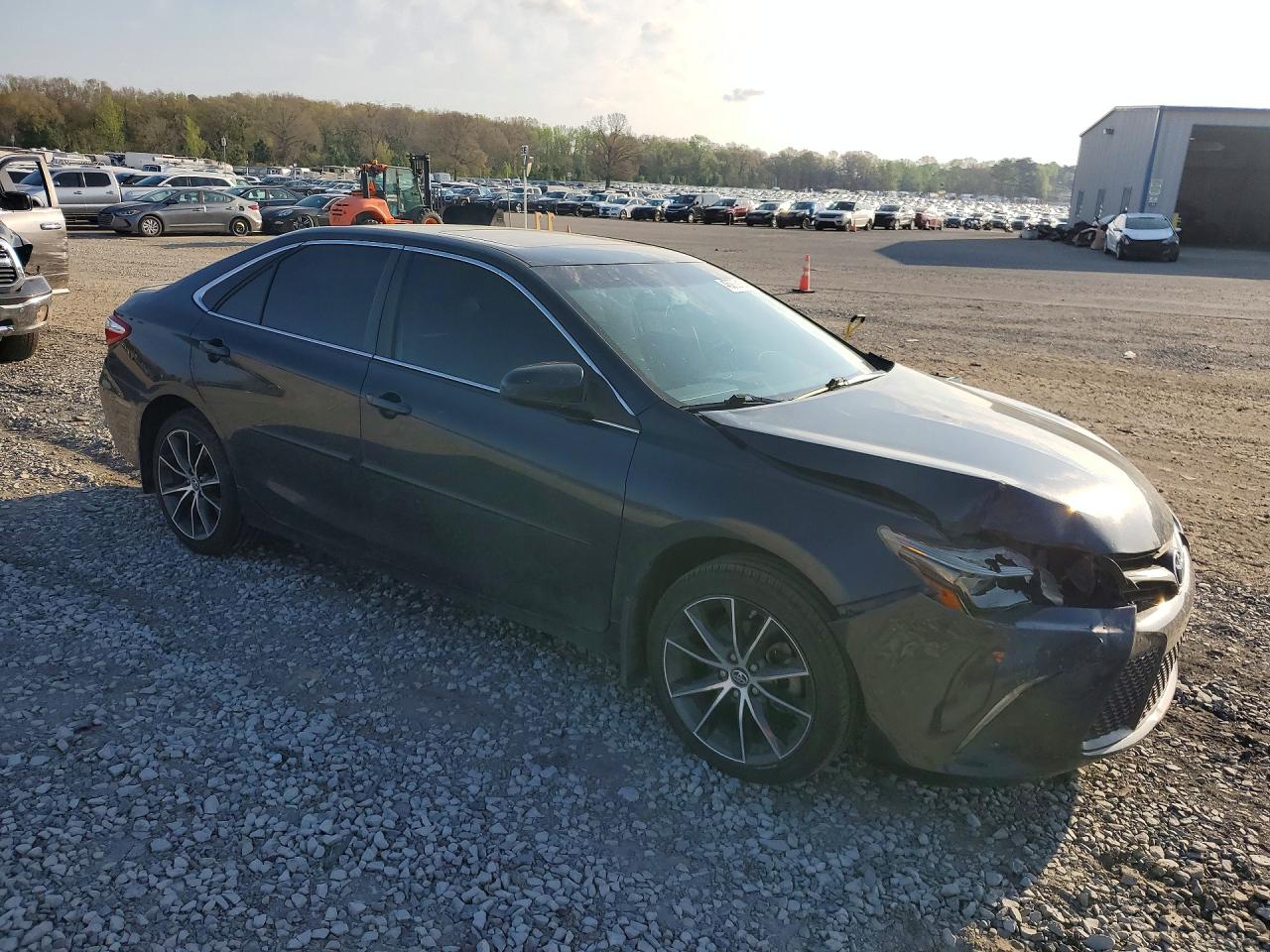 2017 TOYOTA CAMRY XSE V6 photo 10