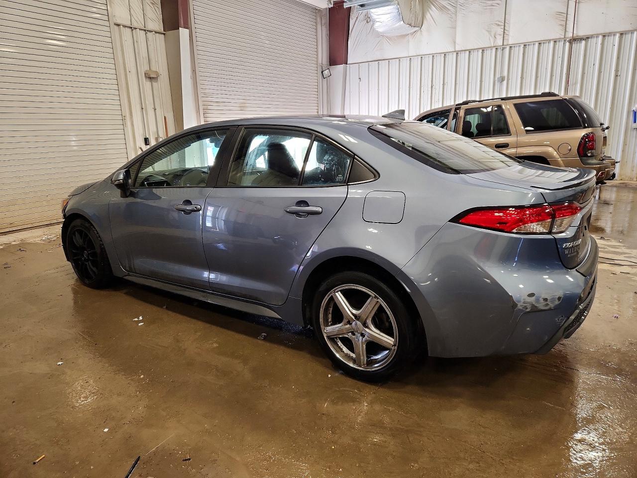 2020 TOYOTA COROLLA SE photo 3