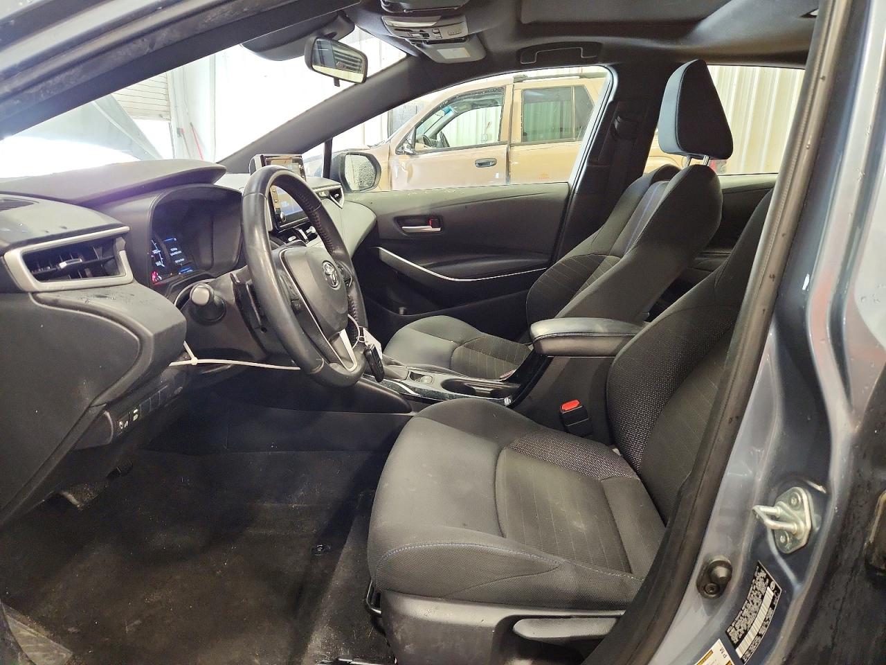 2020 TOYOTA COROLLA SE photo 13