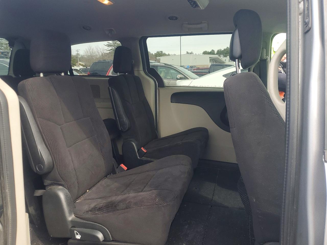 2013 DODGE GRAND CARAVAN SE photo 11