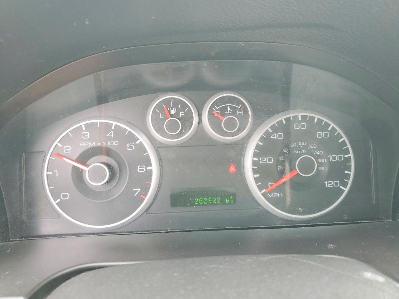 2009 FORD FUSION SE photo 17
