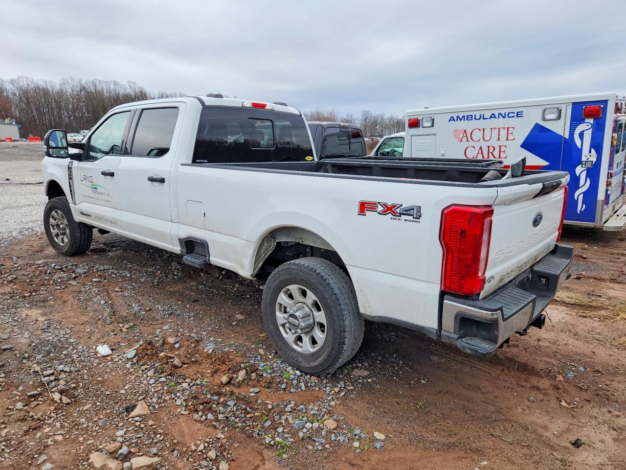 2024 FORD F350 photo 3