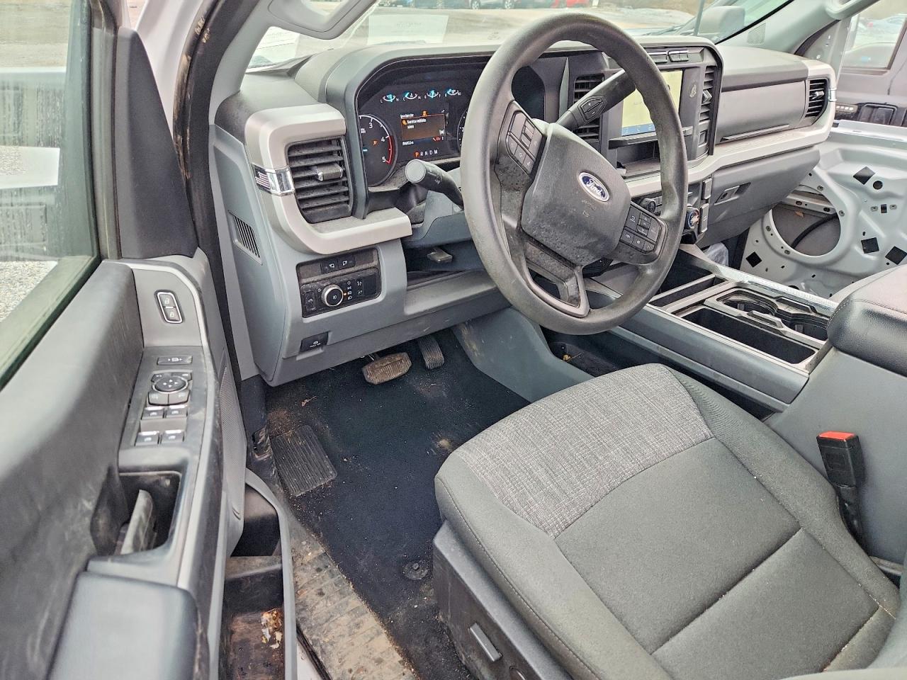 2024 FORD F350 photo 15