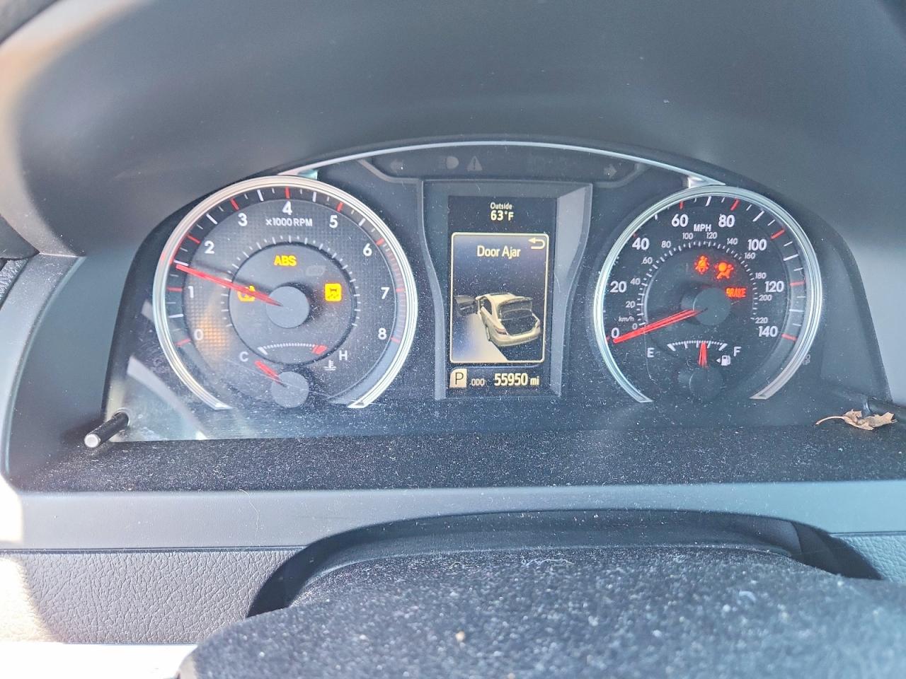 2015 TOYOTA CAMRY SE photo 9