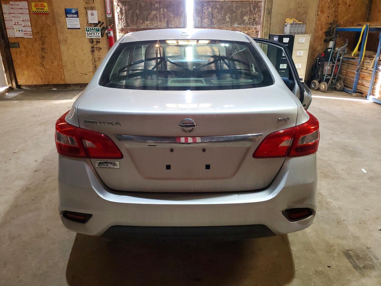 2019 NISSAN SENTRA SV photo 11