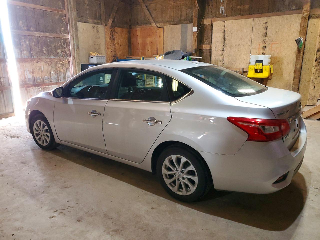 2019 NISSAN SENTRA SV photo 3