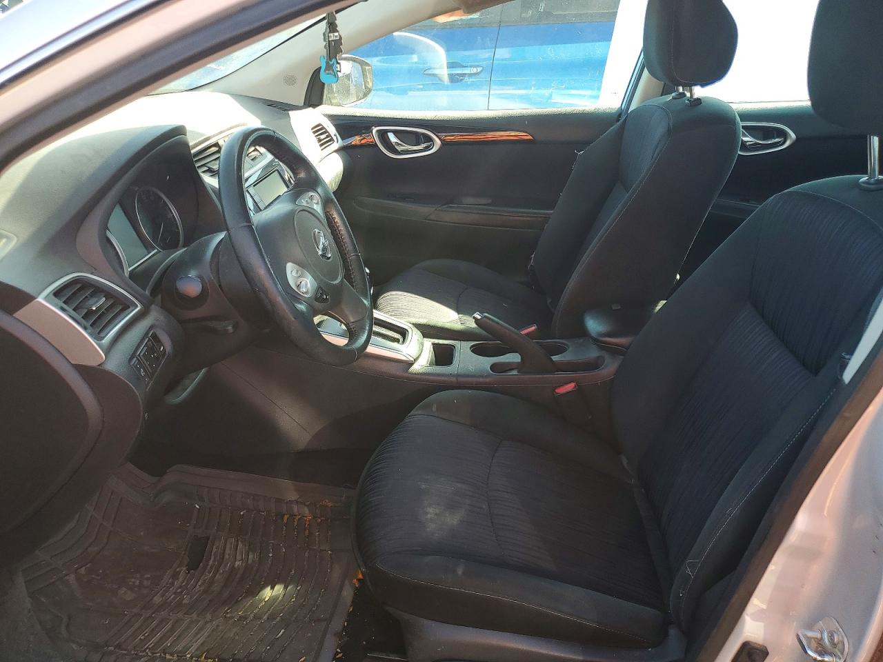 2019 NISSAN SENTRA SV photo 13