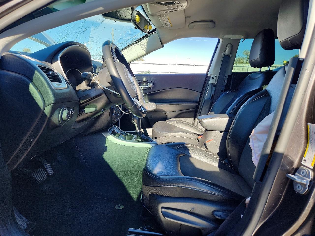2019 JEEP COMPASS LATITUDE photo 13