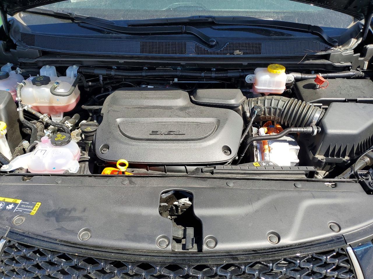 2025 CHRYSLER PACIFICA HYBRID PINNACLE photo 12