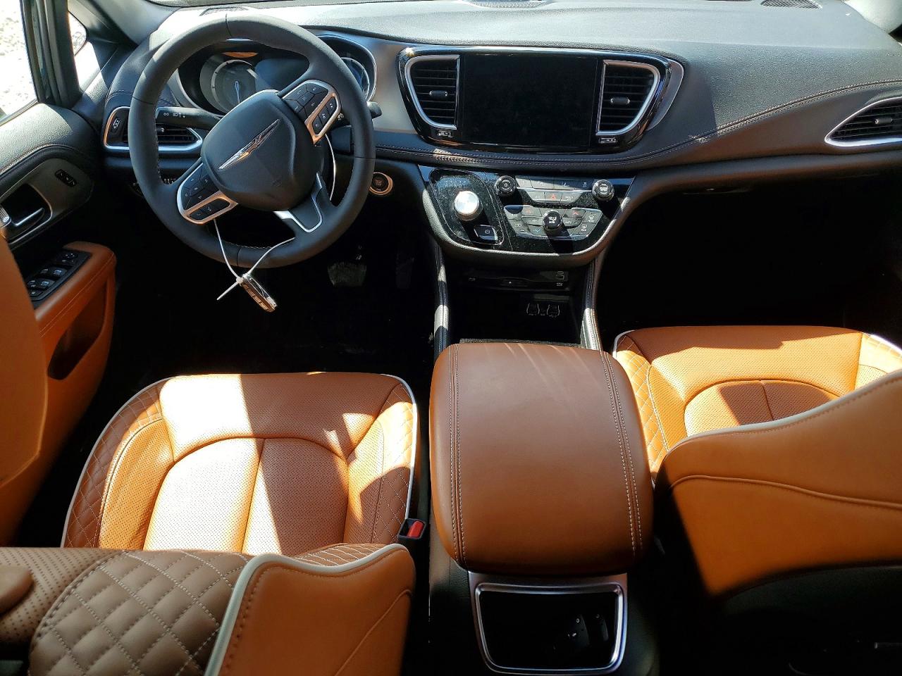 2025 CHRYSLER PACIFICA HYBRID PINNACLE photo 8