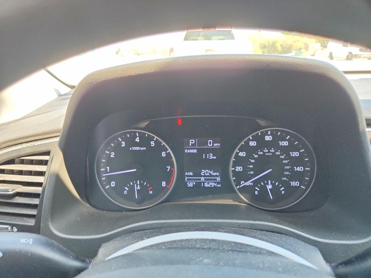 2017 HYUNDAI ELANTRA photo 9