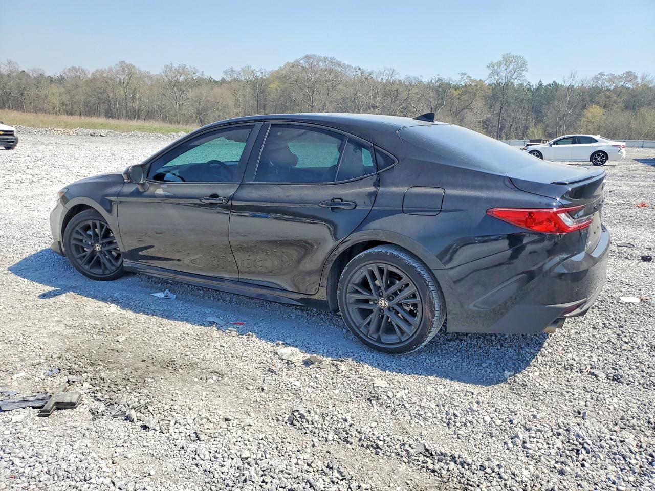 2025 TOYOTA CAMRY SE photo 2