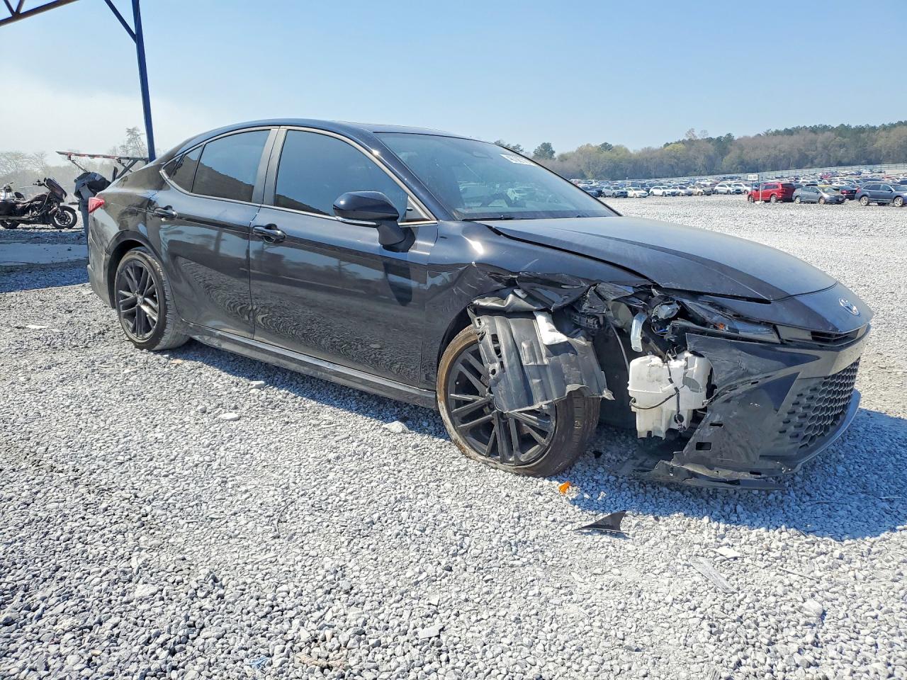 2025 TOYOTA CAMRY SE photo 4