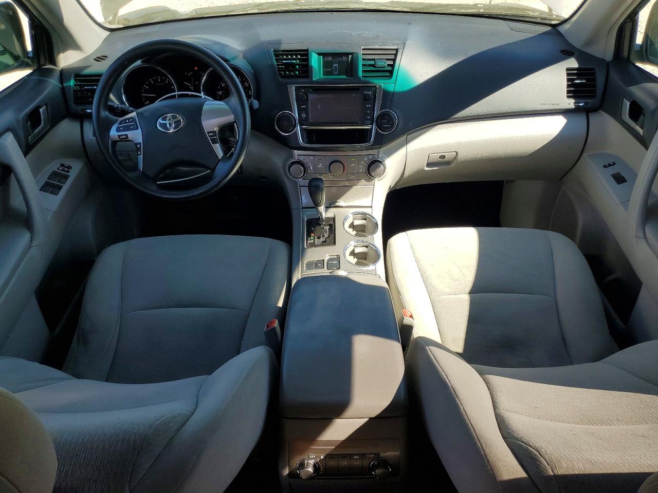 2013 TOYOTA HIGHLANDER PLUS photo 29