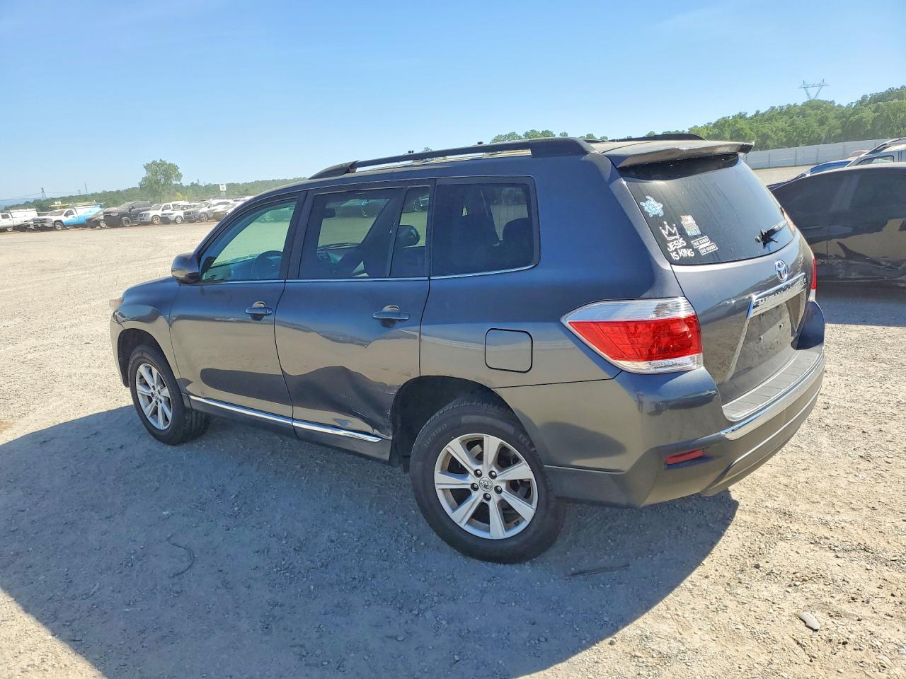 2013 TOYOTA HIGHLANDER PLUS photo 5