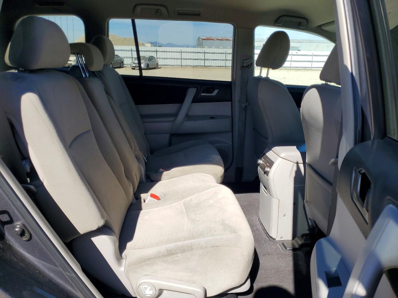 2013 TOYOTA HIGHLANDER PLUS photo 41