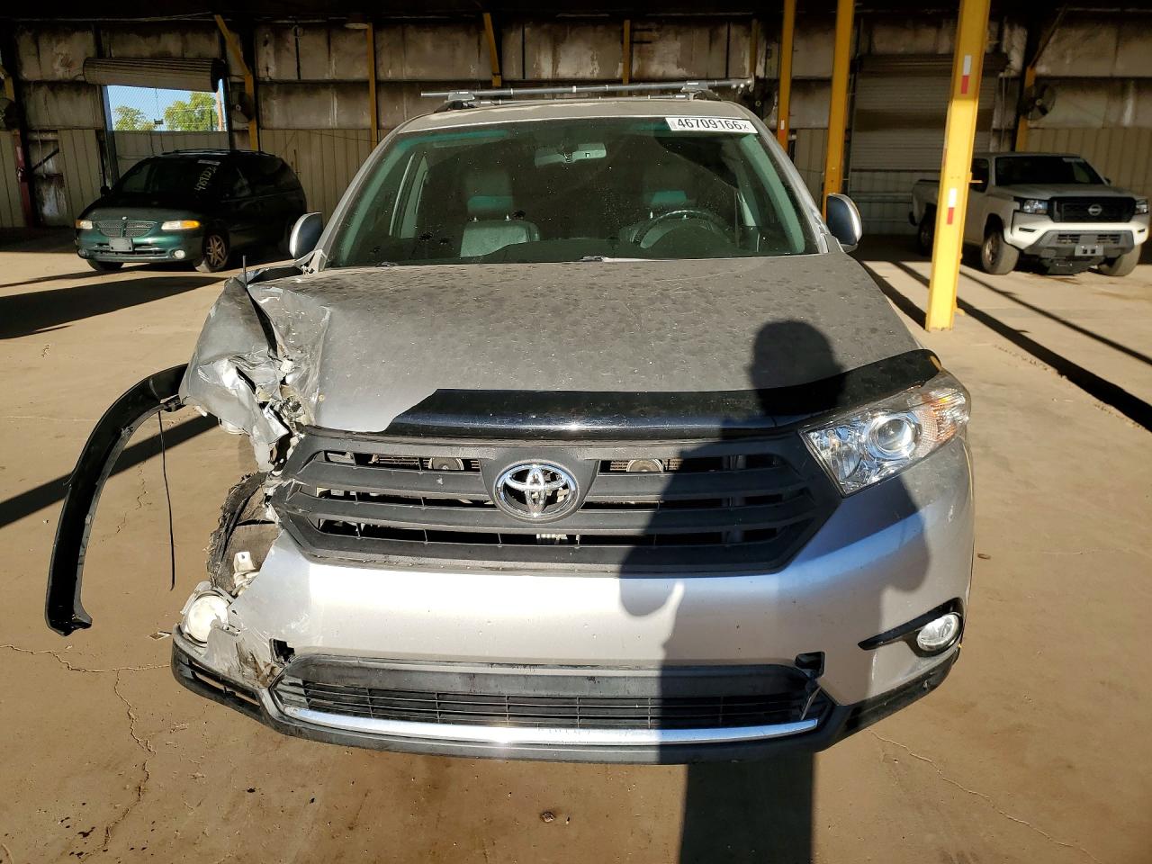 2012 TOYOTA HIGHLANDER SE photo 5