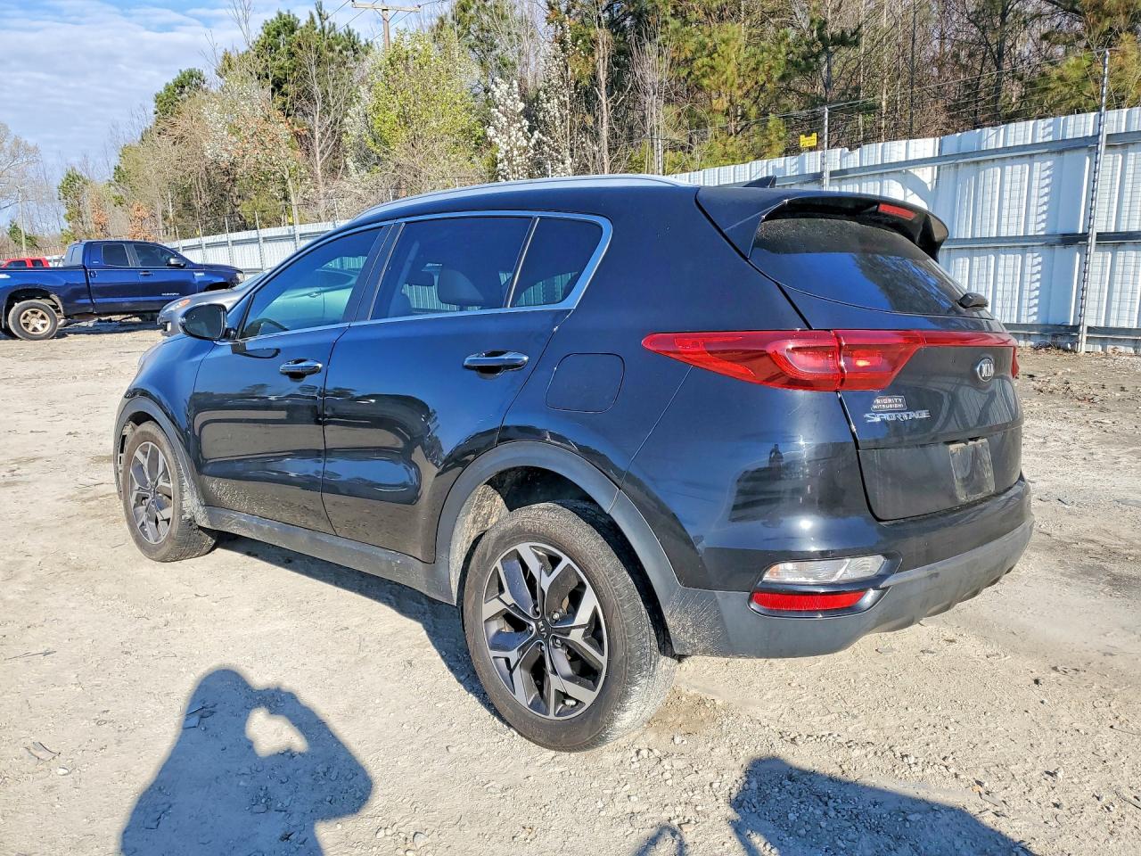 2020 KIA SPORTAGE EX photo 2