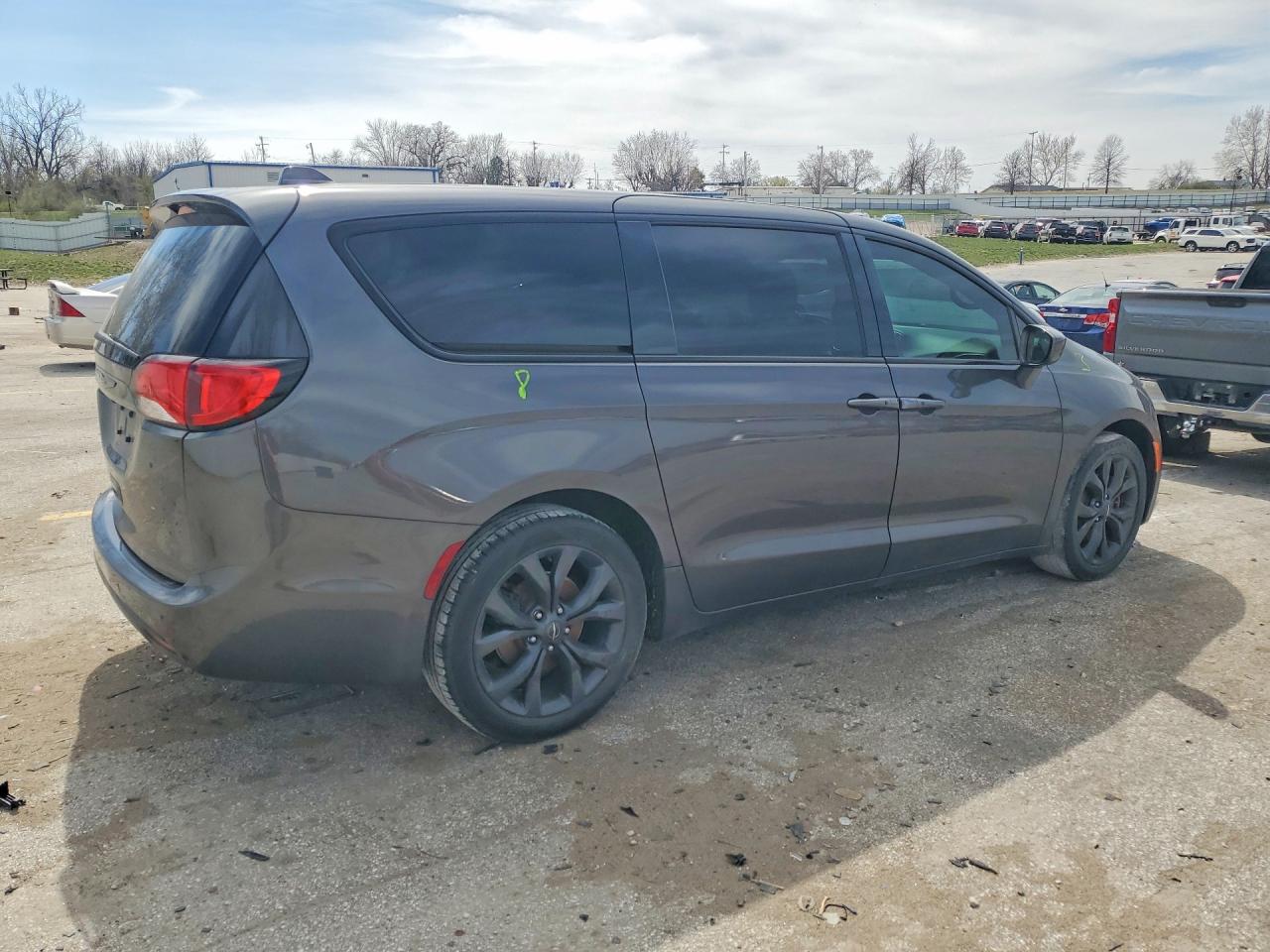2019 CHRYSLER PACIFICA TOURING PLUS photo 5