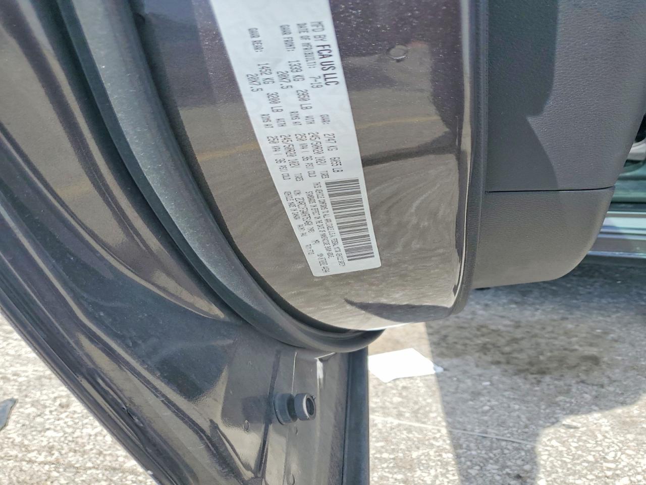 2019 CHRYSLER PACIFICA TOURING PLUS photo 25
