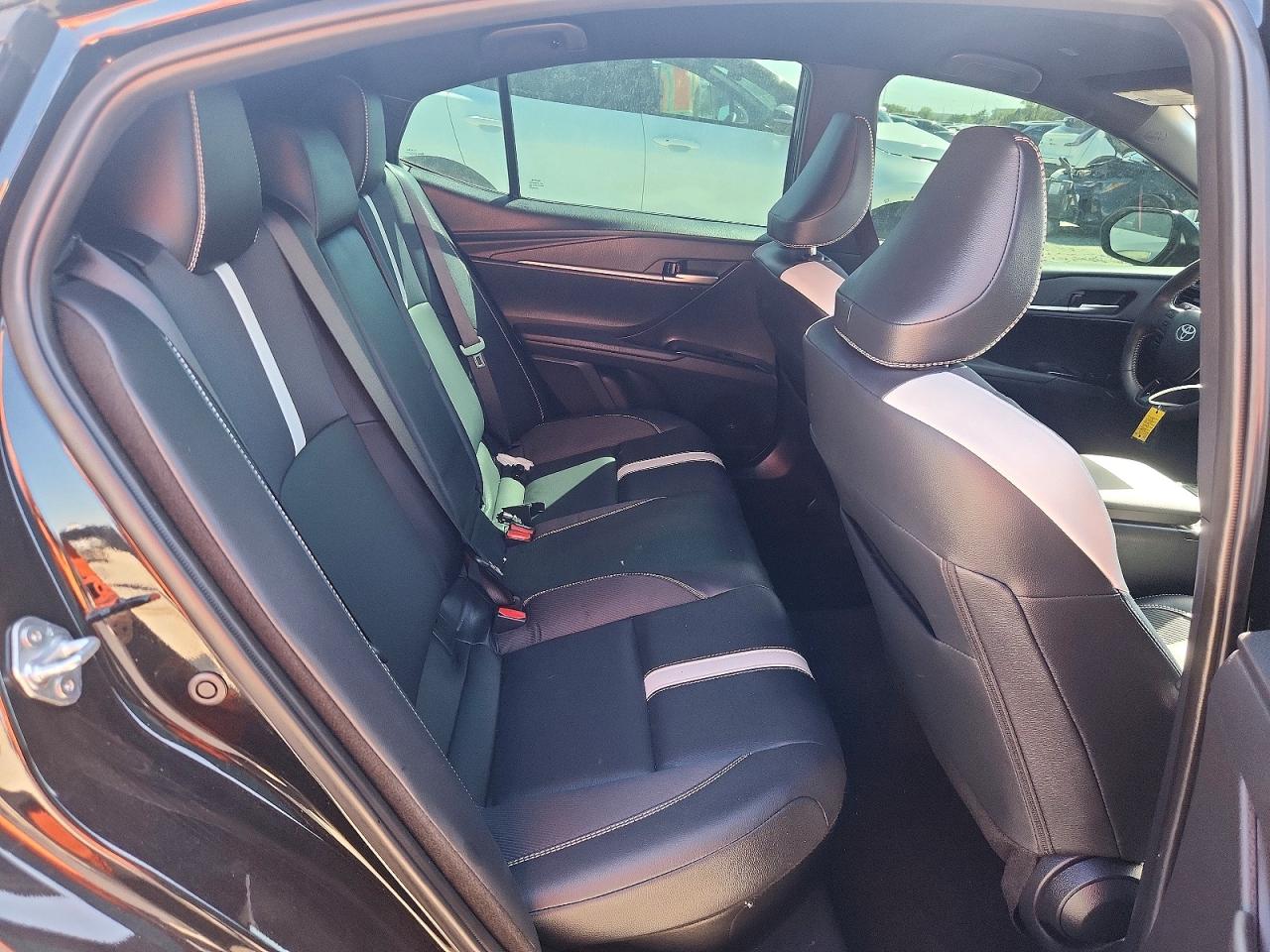 2025 TOYOTA CAMRY SE photo 19