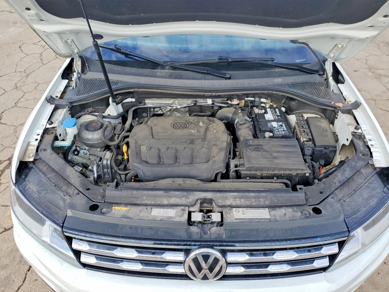 2020 VOLKSWAGEN TIGUAN S photo 34
