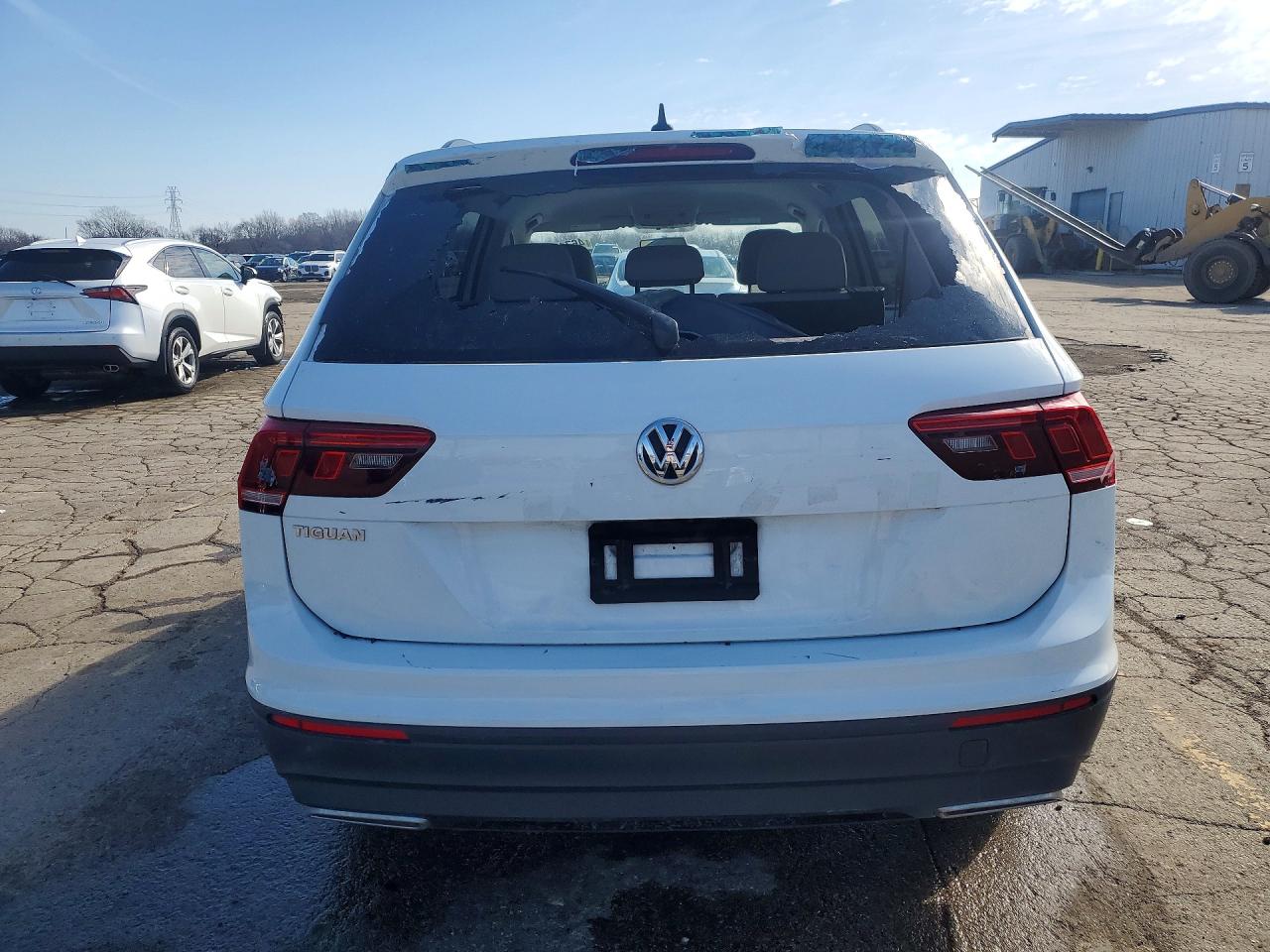 2020 VOLKSWAGEN TIGUAN S photo 16