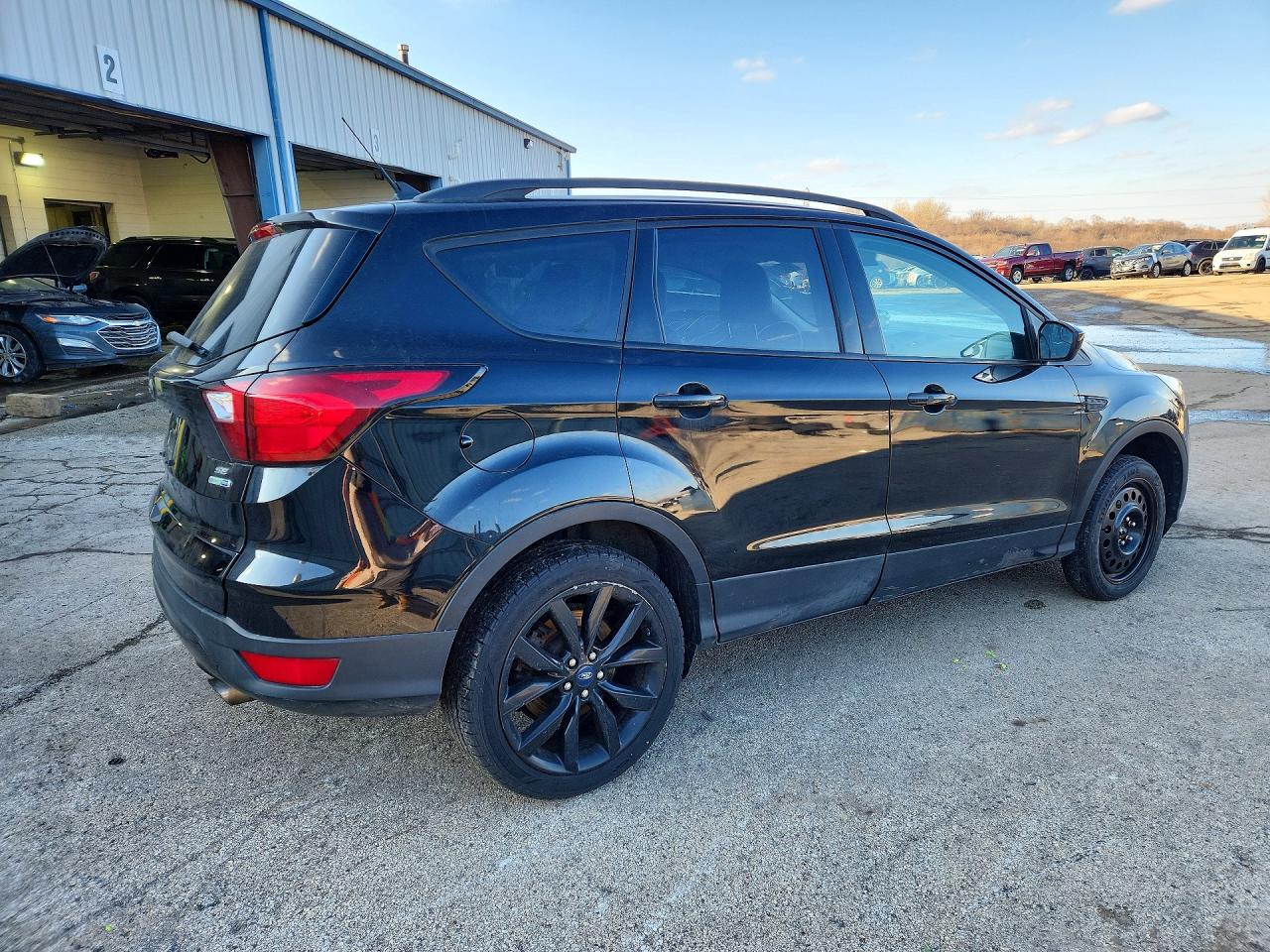 2019 FORD ESCAPE SE photo 5