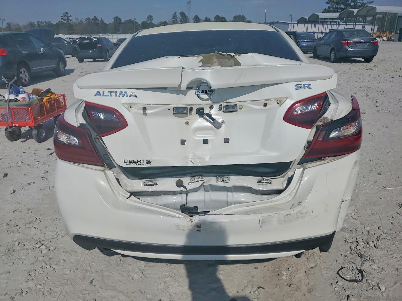 2017 NISSAN ALTIMA 2.5 SR photo 6