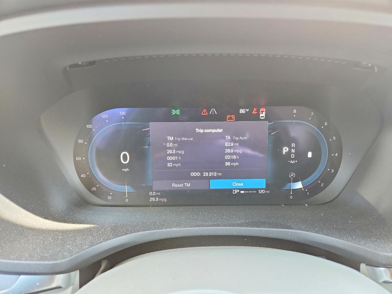2024 VOLVO S60 CORE photo 17