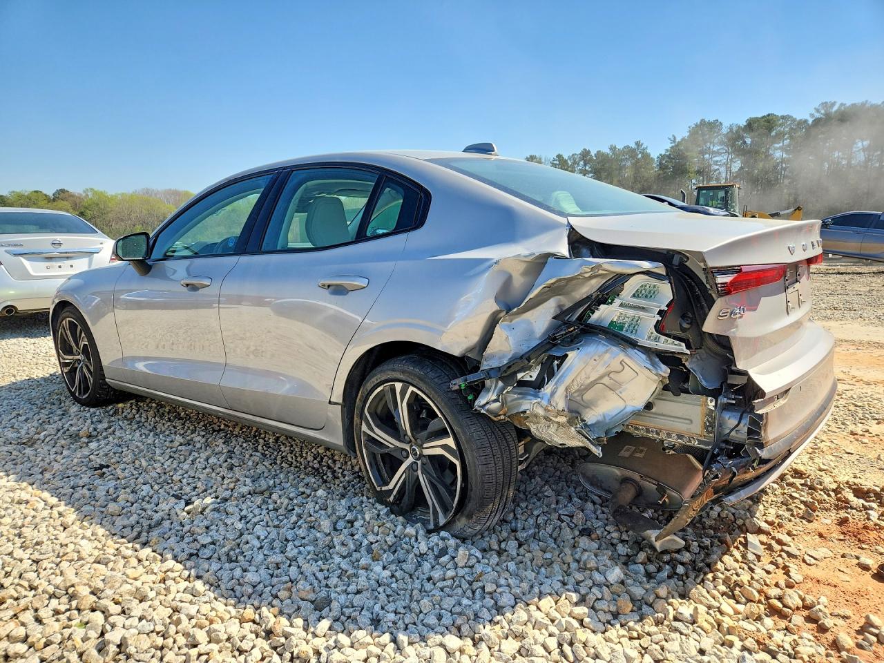 2024 VOLVO S60 CORE photo 3