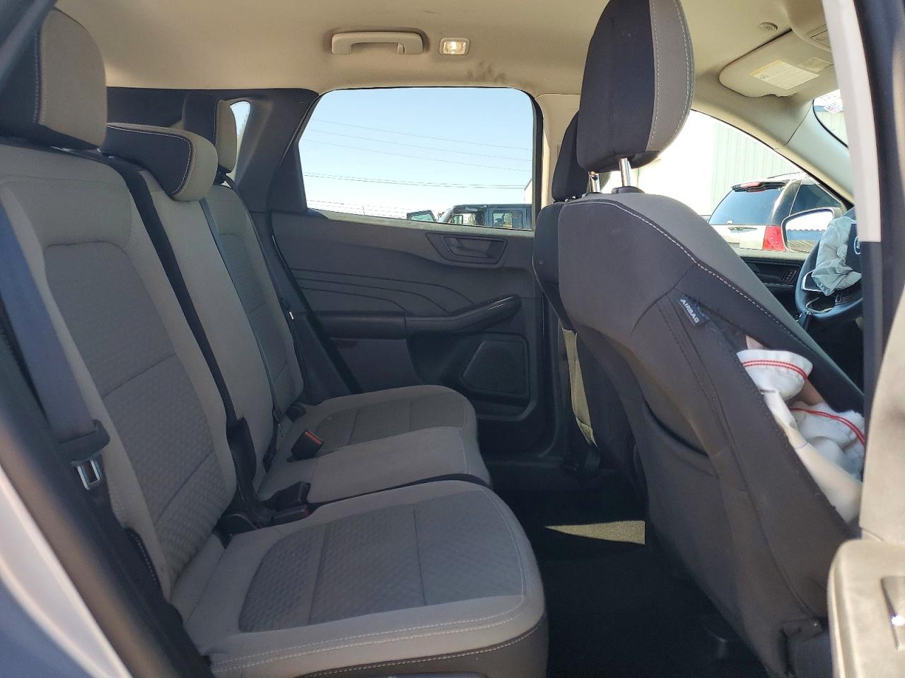 2022 FORD ESCAPE SE photo 21