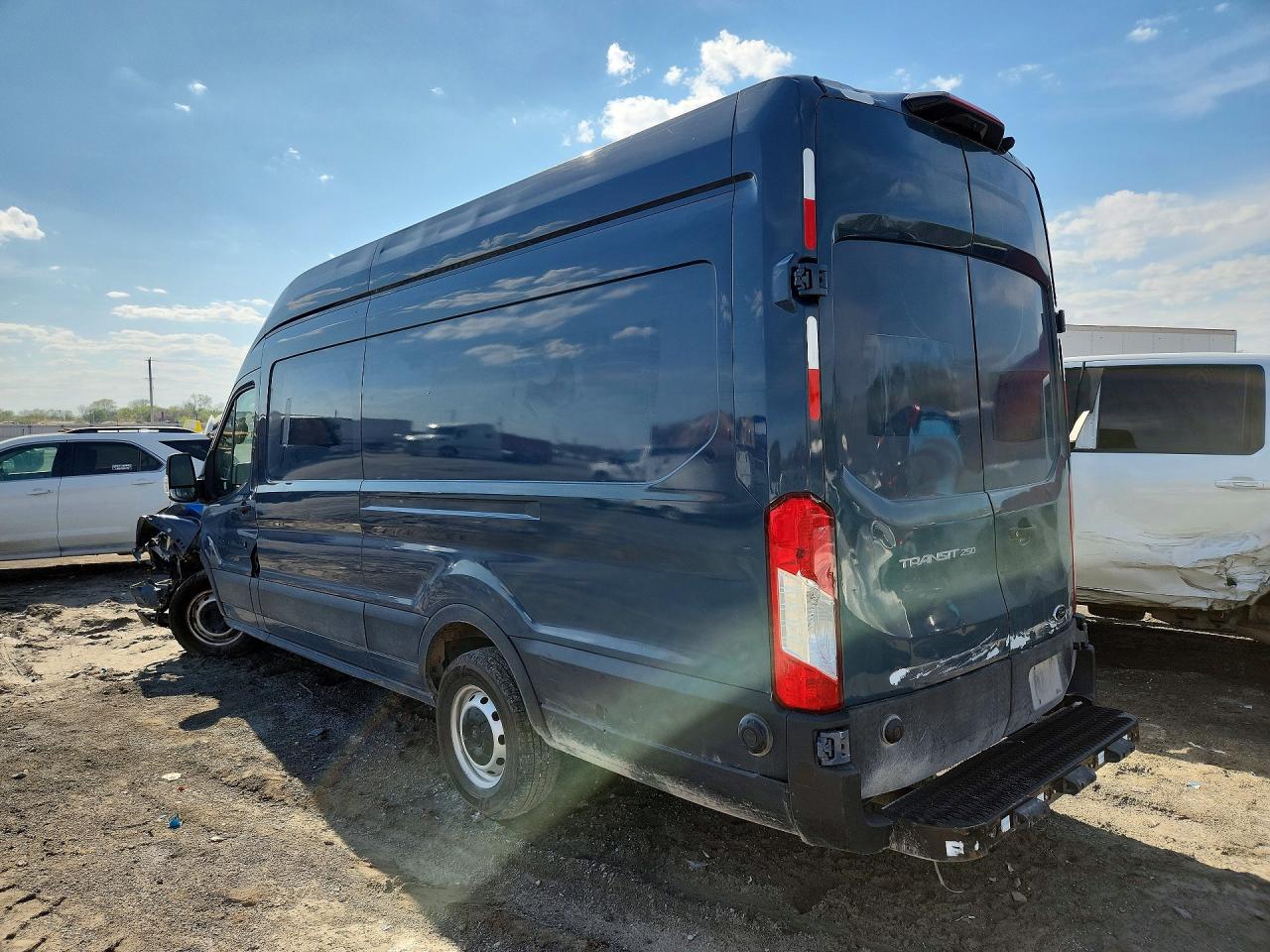 2020 FORD TRANSIT T-250 photo 4