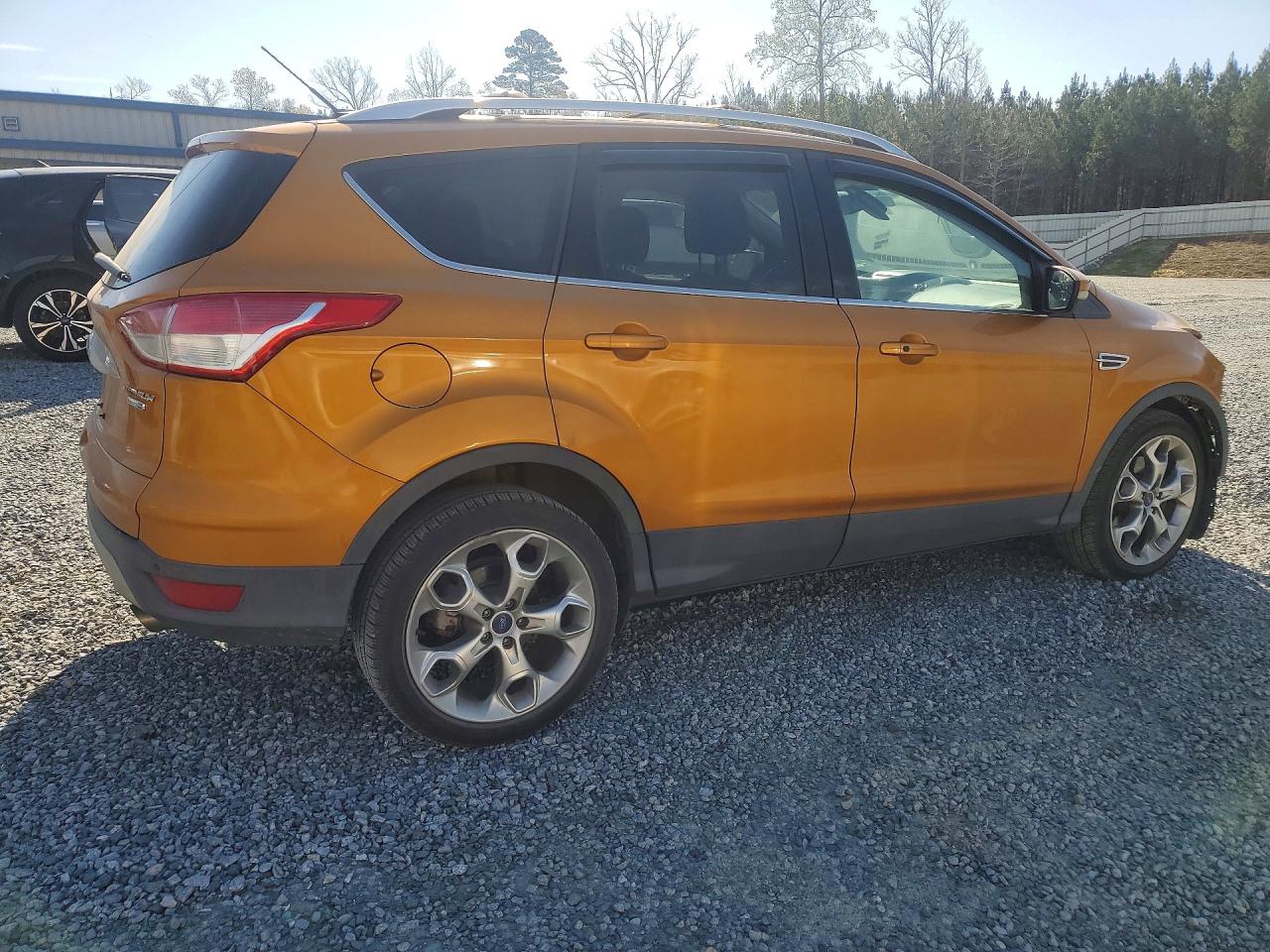 2016 FORD ESCAPE TITANIUM photo 5