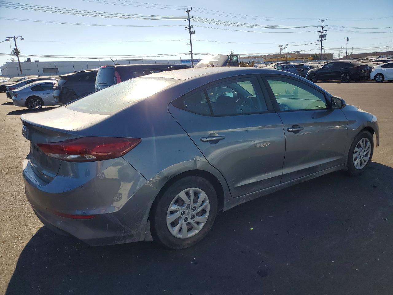 2018 HYUNDAI ELANTRA SE photo 5