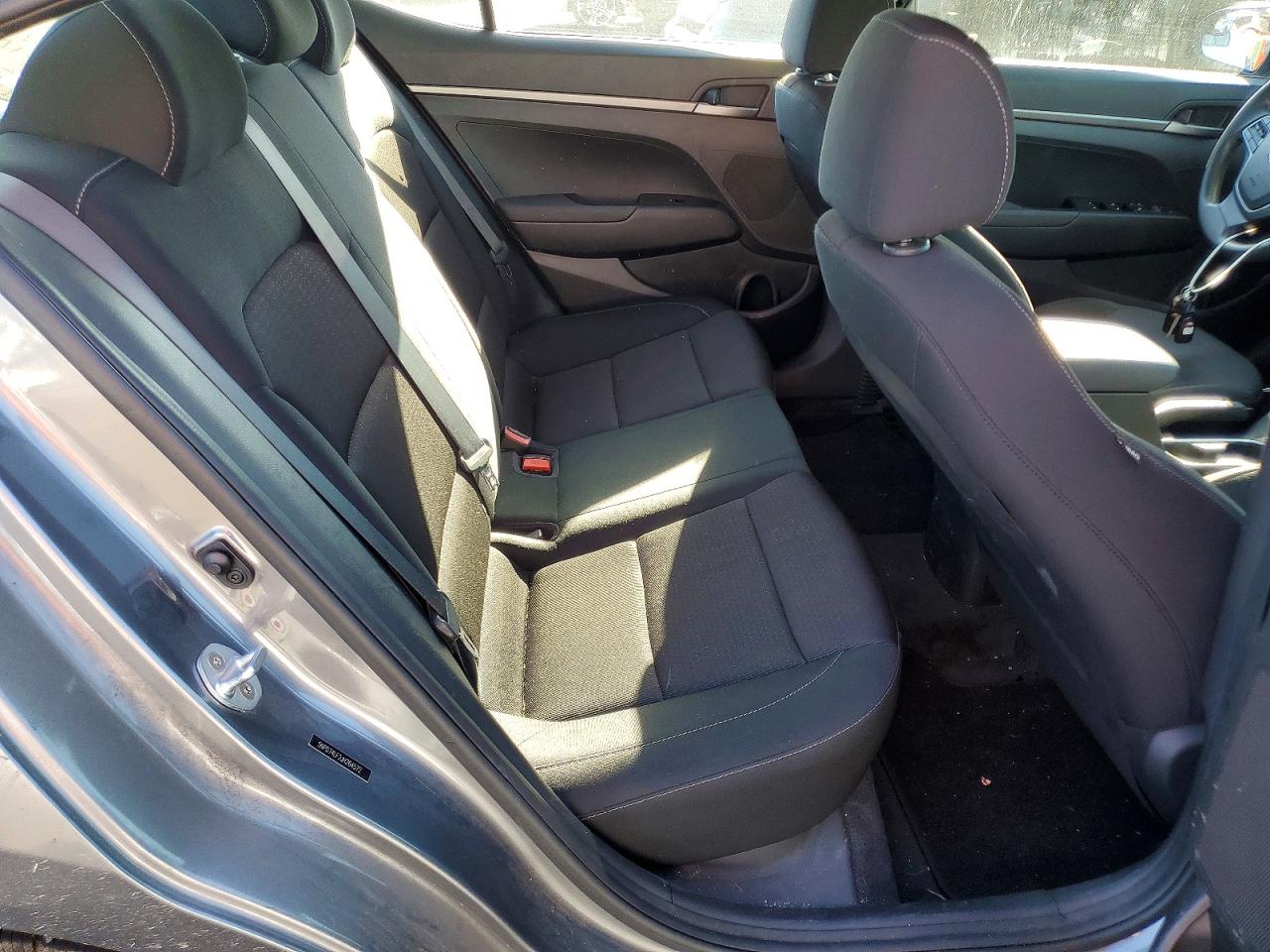 2018 HYUNDAI ELANTRA SE photo 19