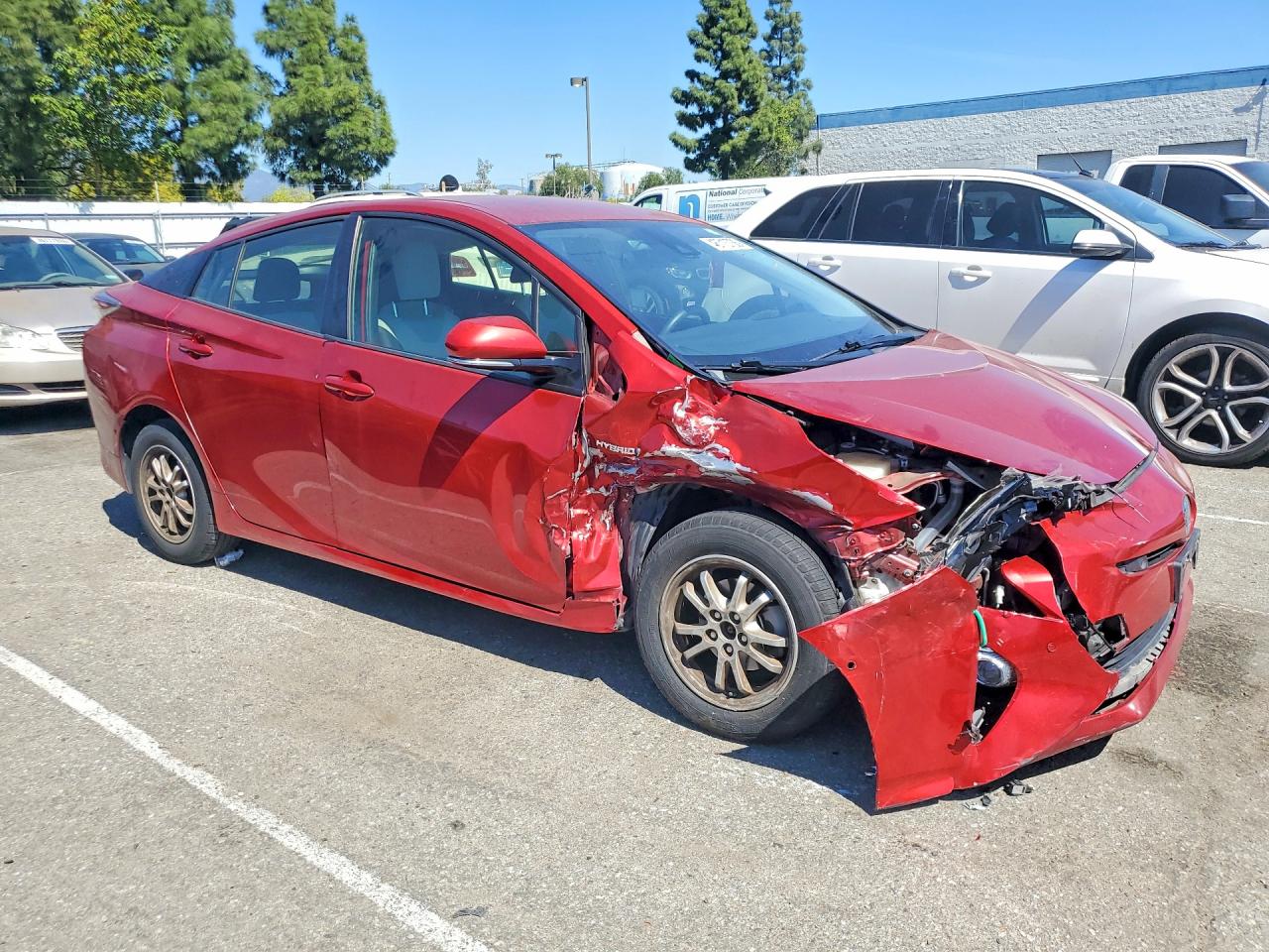 2017 TOYOTA PRIUS TWO photo 7