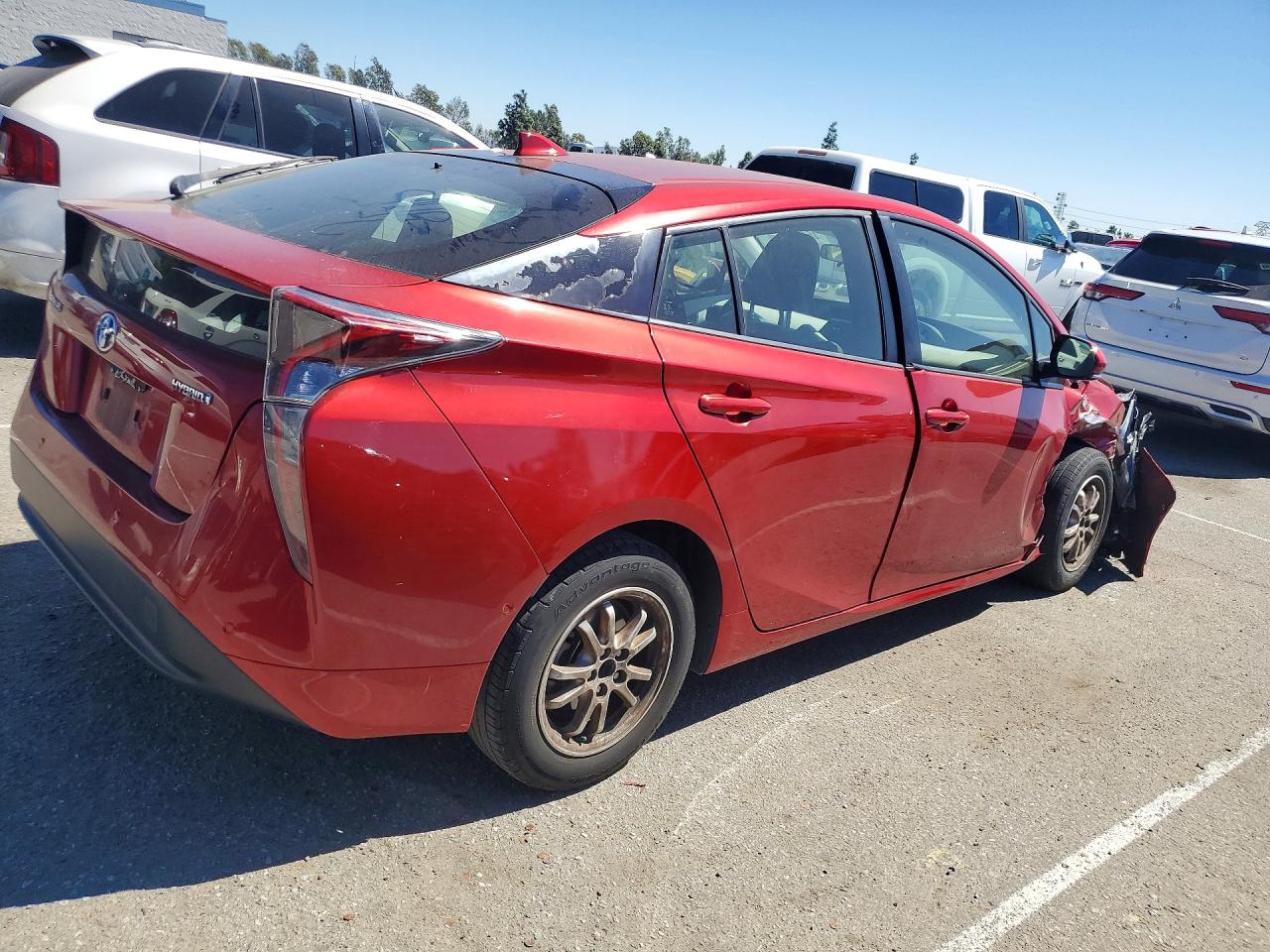 2017 TOYOTA PRIUS TWO photo 5