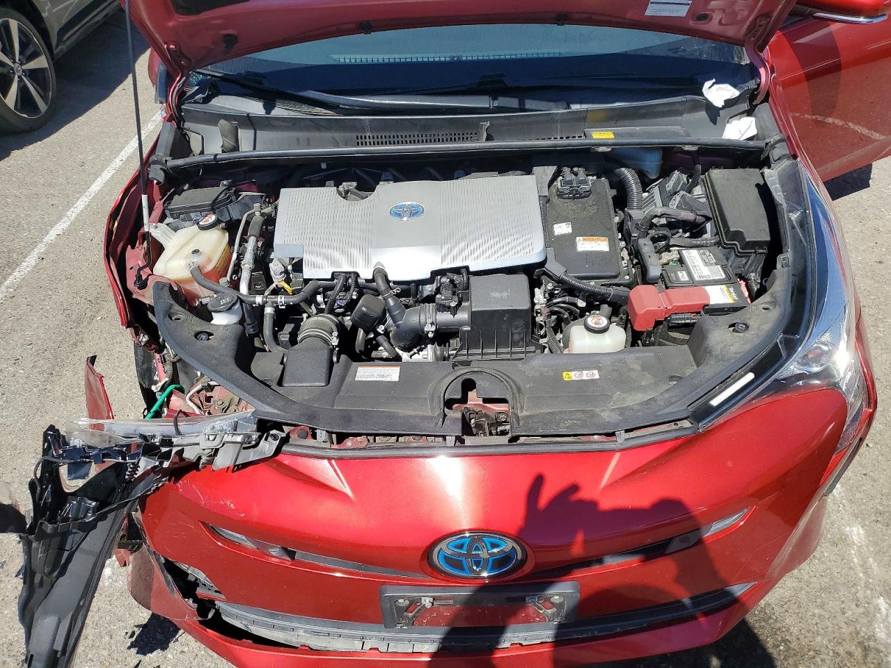 2017 TOYOTA PRIUS TWO photo 21