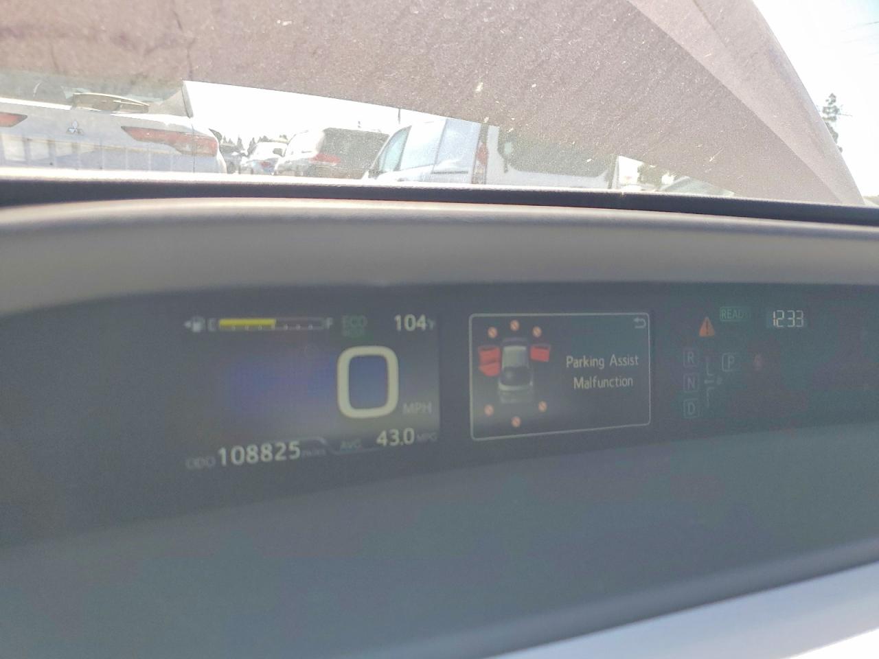 2017 TOYOTA PRIUS TWO photo 17