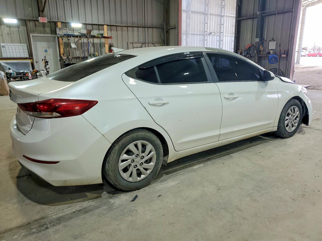 2017 HYUNDAI ELANTRA SE photo 3