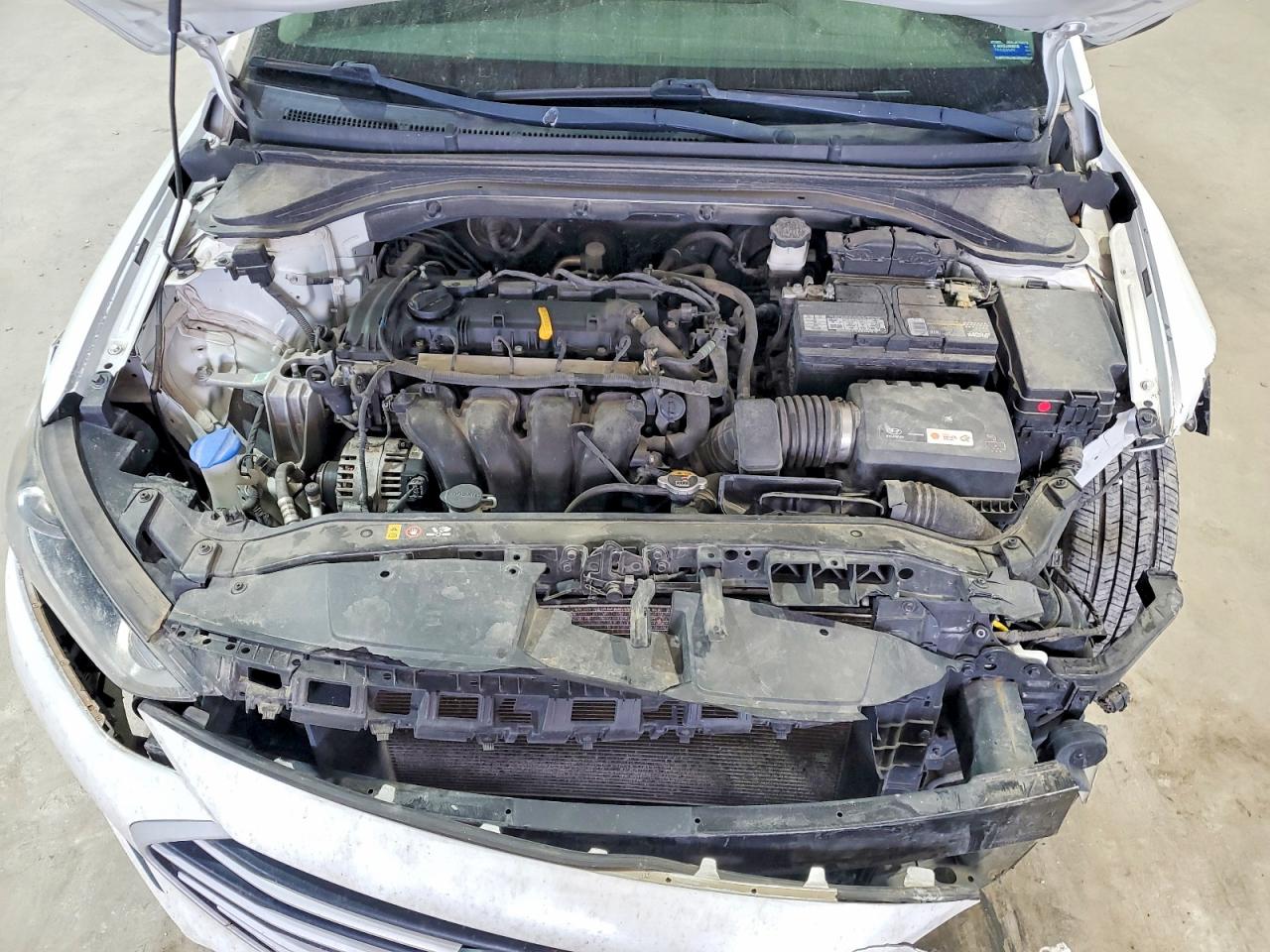 2017 HYUNDAI ELANTRA SE photo 11