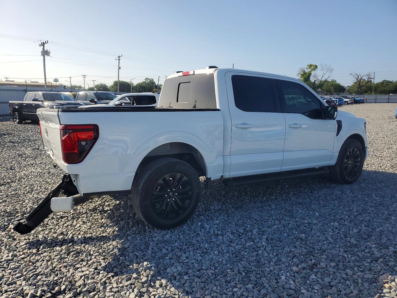 2024 FORD F150 XLT photo 3