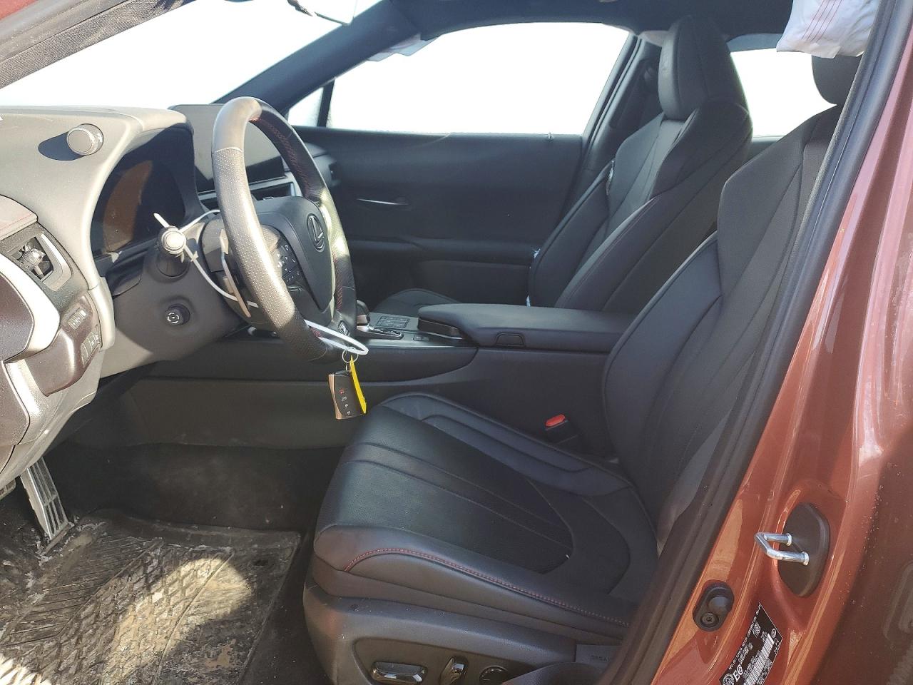 2025 LEXUS UX 300H BASE photo 19